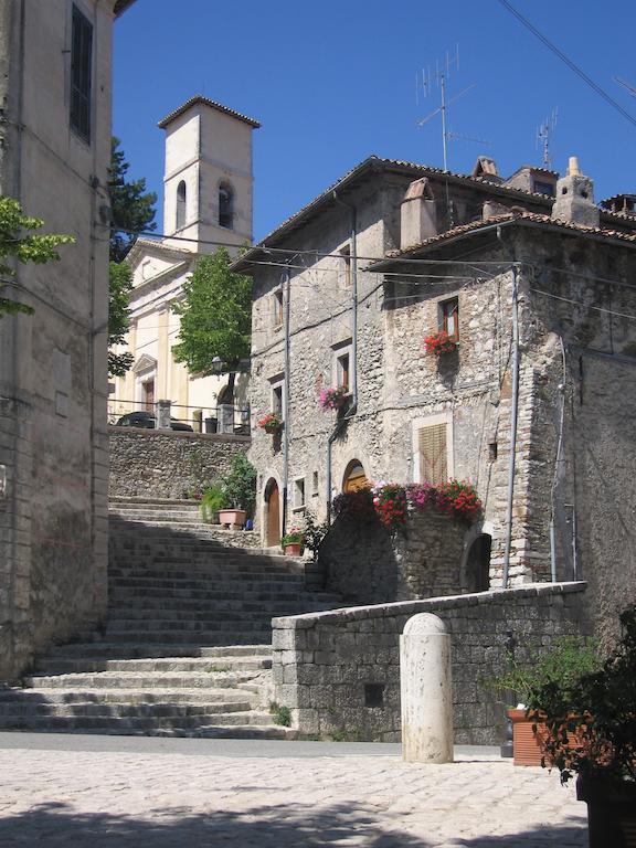 Bed and Breakfast Il Sorriso Dei Monti Orvinio Экстерьер фото